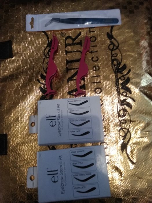 Щипцы для бровей