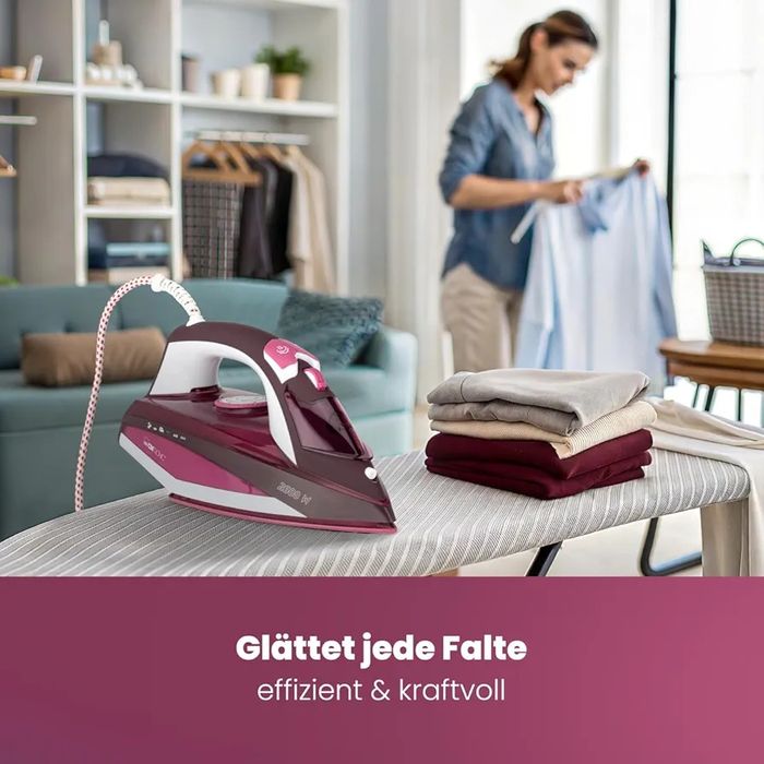 Нова парна ютия 2600W  Clatronic DB 3705 бяла/червена