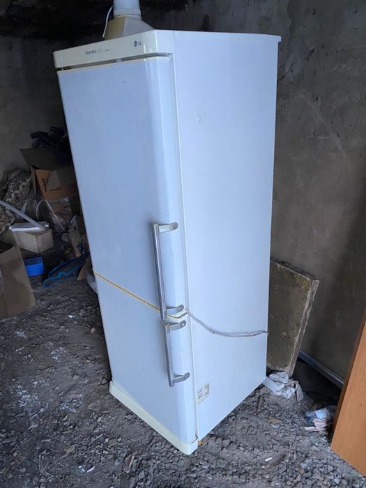 Продам холодильник б/у