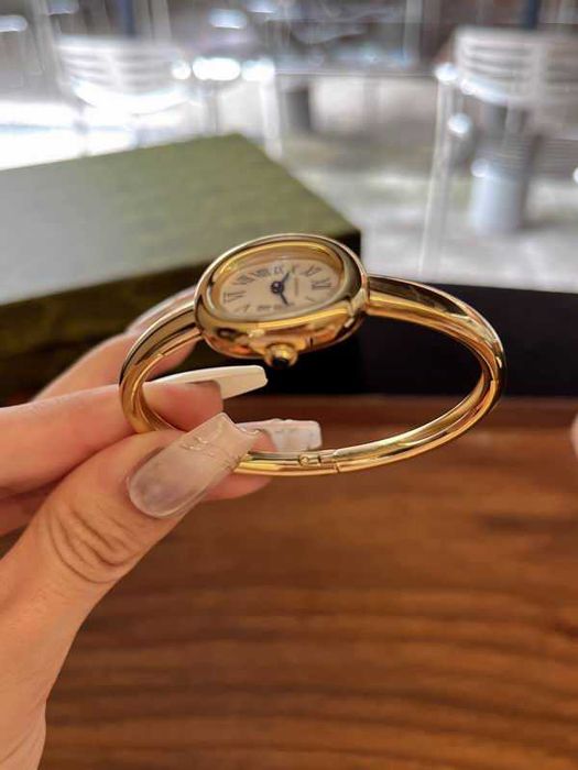 Кварцов дамски часовник Cartier Baignoire Mini