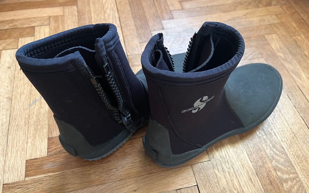 Botoși scufundări SCUBAPRO mărimea M