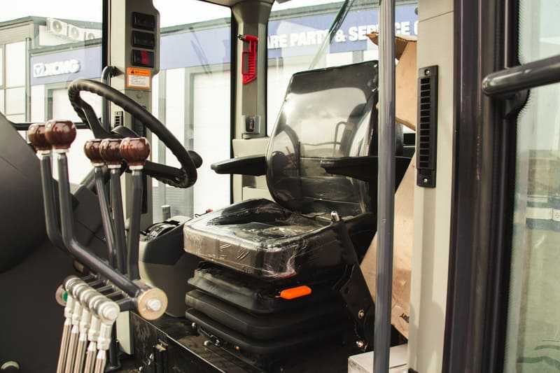 Автогрейдер XCMG GR165. XCMG GR180. XCMG GR215.