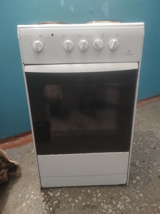 Отдам электро плиту