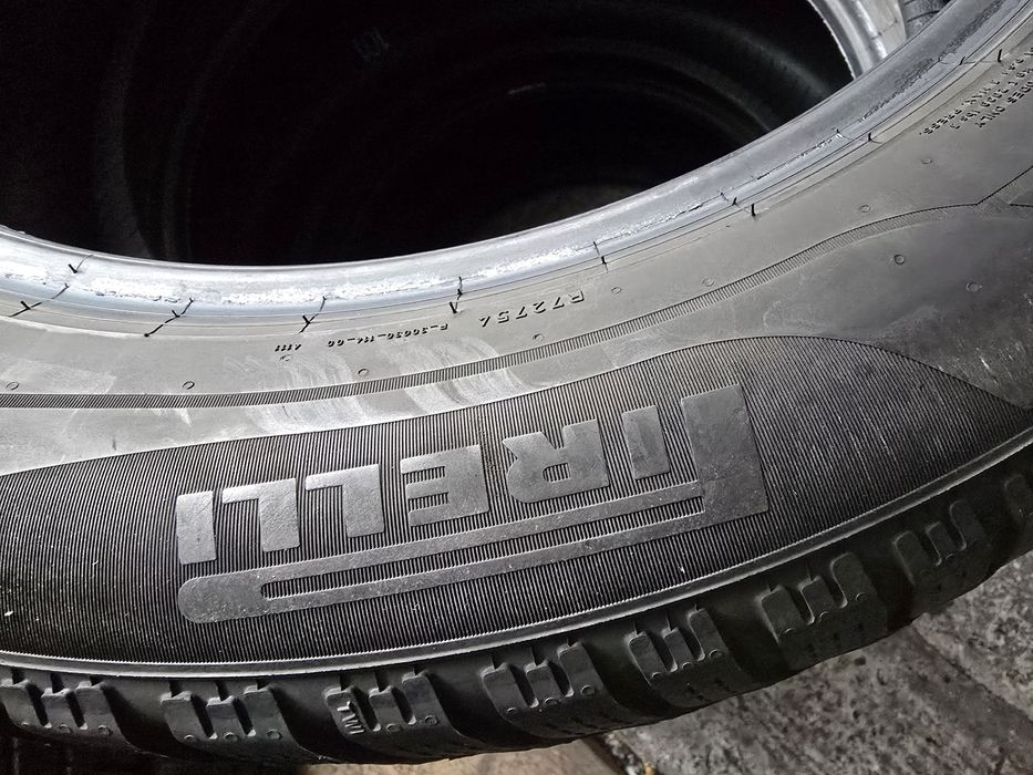 Pirelli 235/55 R19 105H MS iarnă