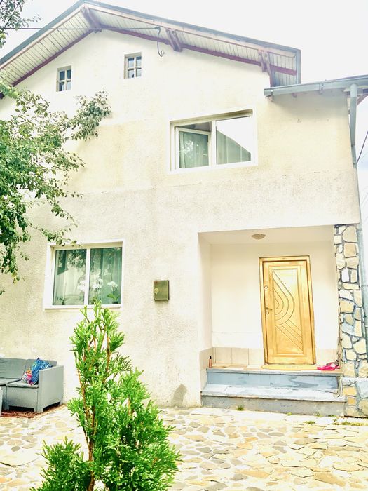 Vilă eleganta Bușteni Zamora 8 camere Preț Fix 145.000€