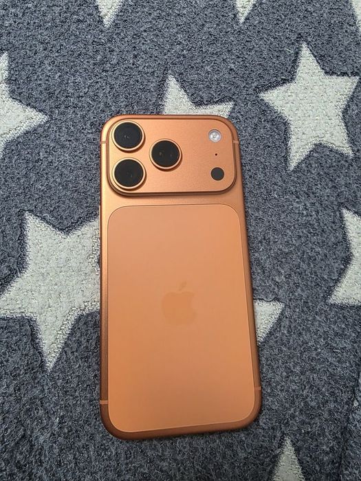 Продам iPhone 17