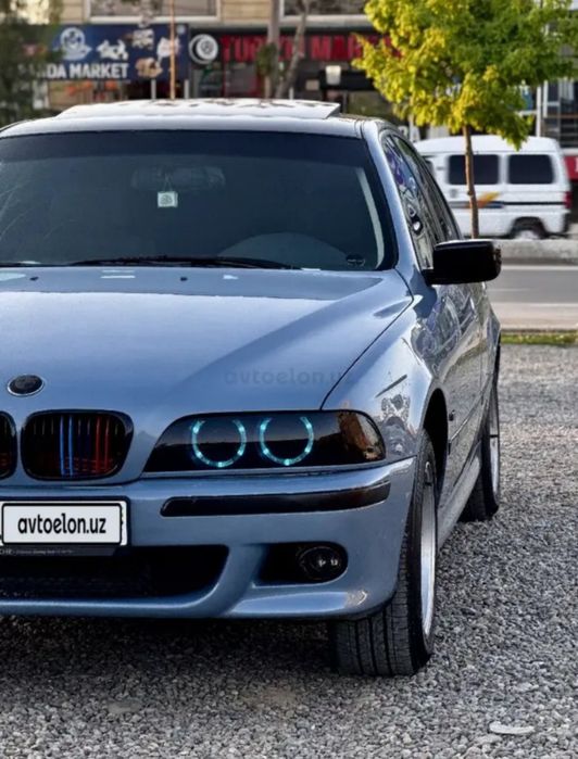 BMW E39 Aftomat 2 litr naxadu srochno sotiladi