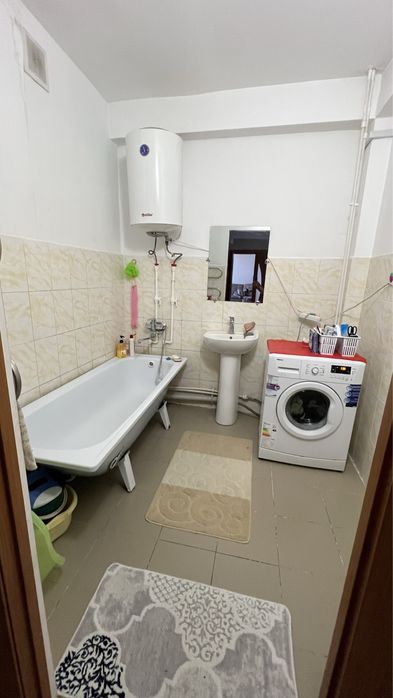 Продам квартиру 4-комнатную