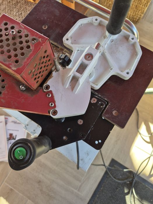 Mașină mobila pentru aplicat cant