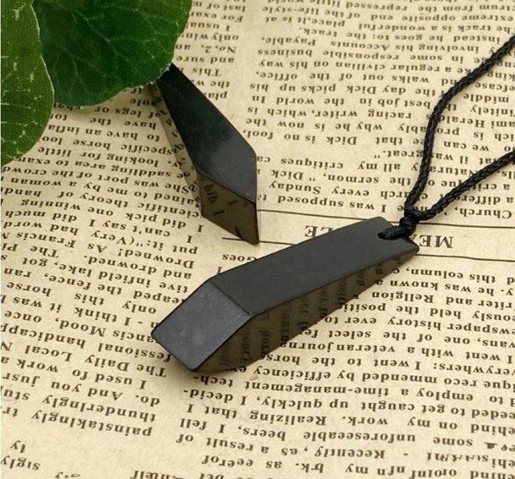 С≥45% Аспиден Камък Висулка от Шунгит Разсейва Статично Електричество Висулка с Аспидиум Камък от Шунгит Стилен Аксесоар със Загадъчна Привлекателност