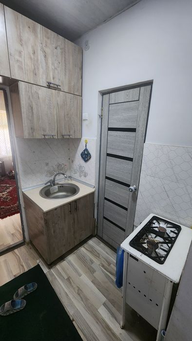 1 комната с условиями внутри в бывшем общежитии