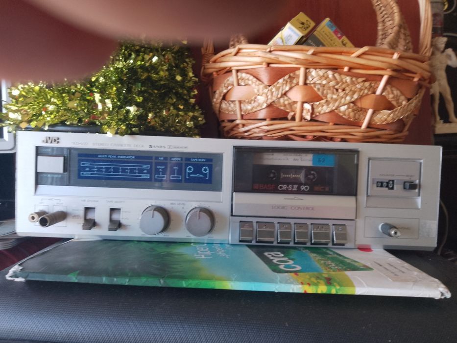 Vând Deck JVC KD-V22