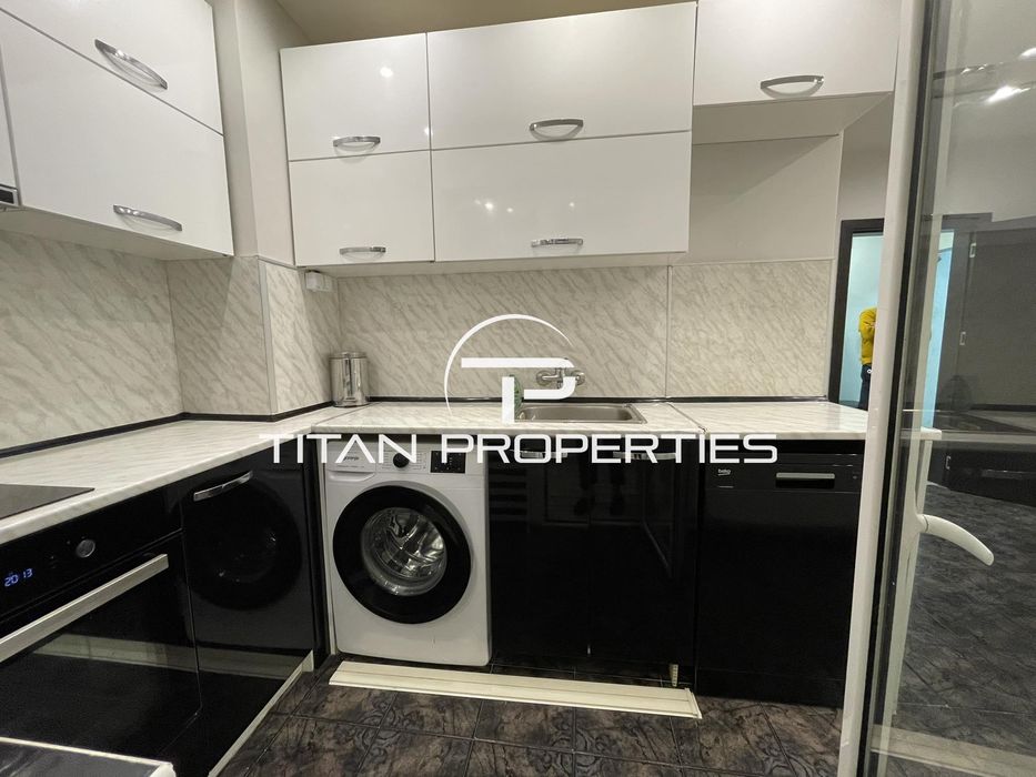 Дава се под наем Тристаен апартамент в Варна, Левски - 120 кв.м за 850 € - Снимка #3