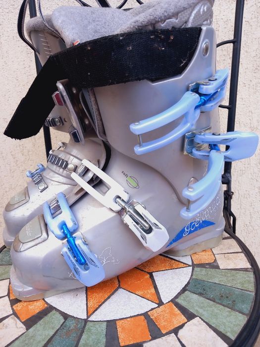 Vand clapari  superbi marimea 38-39