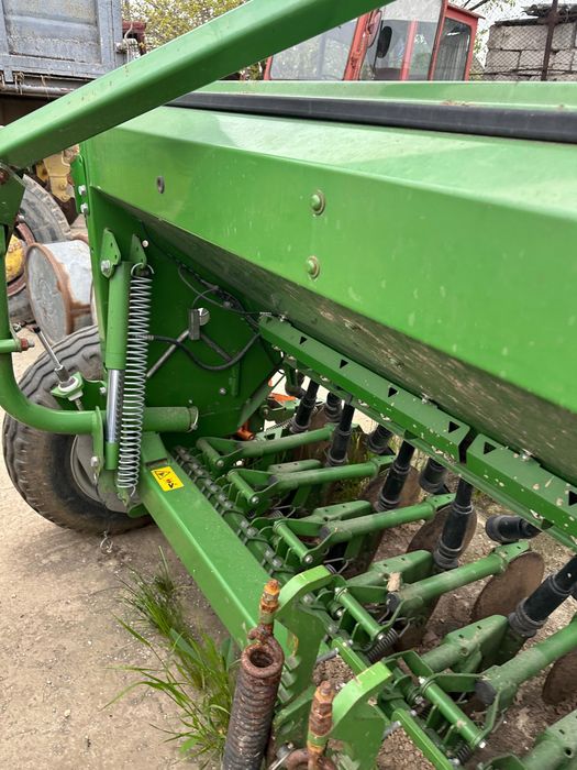 Semanatoare păioase AMAZONE D9 4000 - an 2018 - second hand
