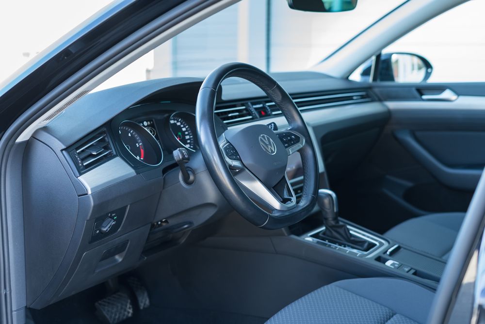 VW Passat-ACC-Automat-An 2024–Camera-52.434 km-TVA Deductibil-Navi