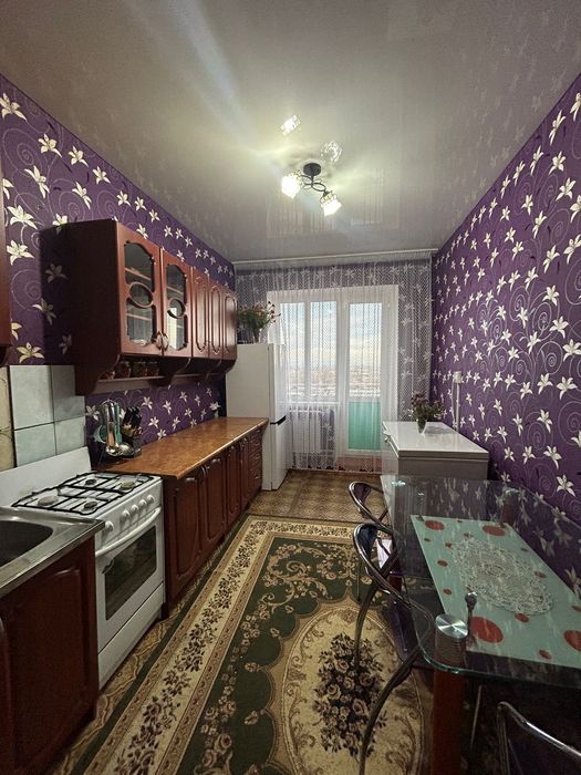 4 комнатная квартира. Продам