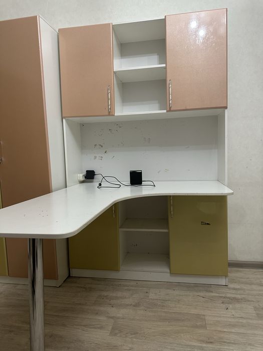 Мебель для детской комнаты девочки б/у