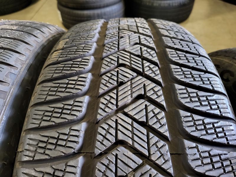 235/50/19 PIRELLI 4бр