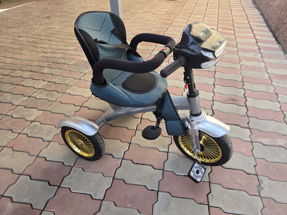 Трех колесный велосипед