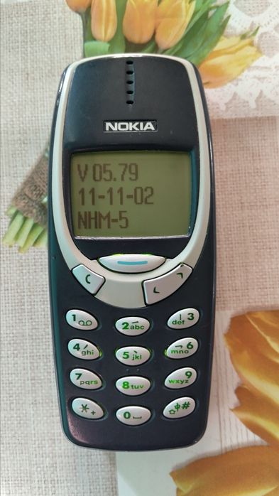 Нокия 3310 добре запазена и в отлично техническо състояние.