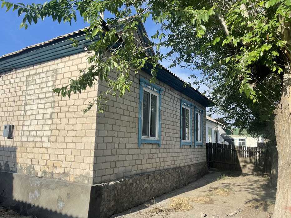 Частный дом каркасно-камышитовый