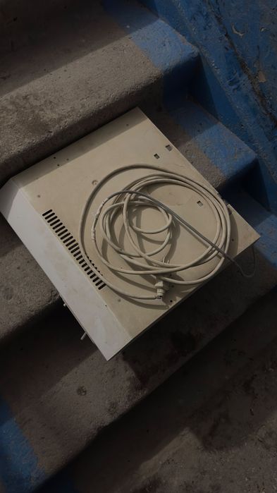 Продаю вытяжку работает