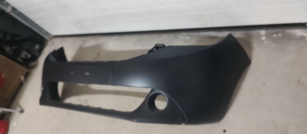 Bara fata Dacia lodgy