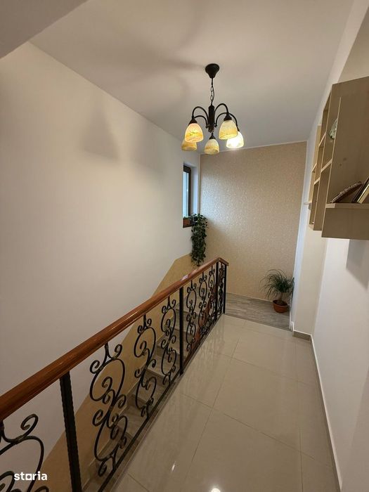 Vila tip Duplex , gata de mutat!