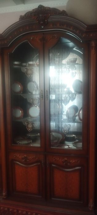 Mebel stenka  rangi jigarrang