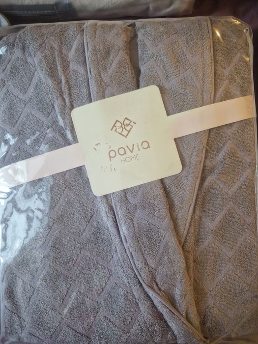 Продаю халаты Pavia