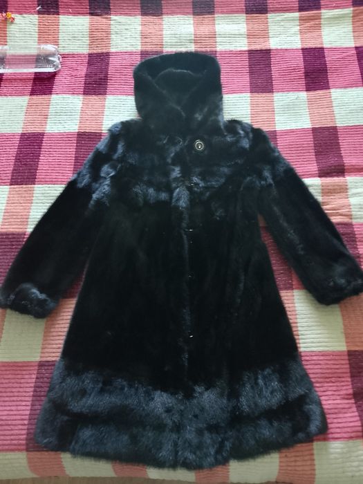 Продам норковую шубу
