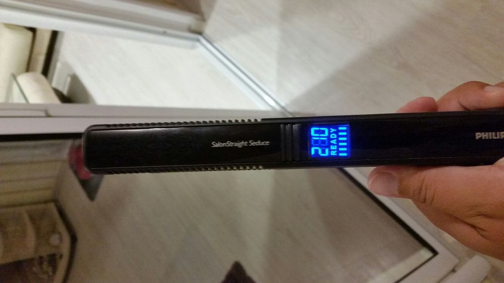 Преса за коса Philips чисто нова