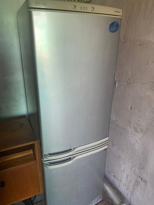 Продам холодильник не рабочий