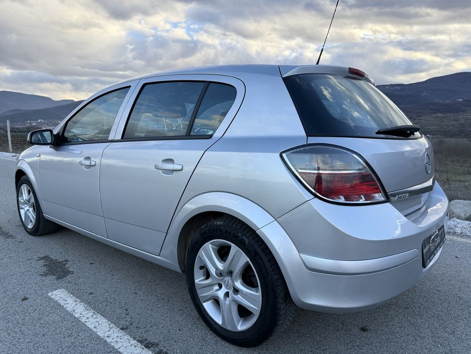 Opel Astra 1.4i 90к.с 2010г. LPG / EURO 5 / FACELIFT