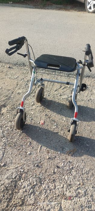Cadru persoane cu dizabilitati handicap