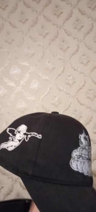 Шапка призрак един от първите дропови