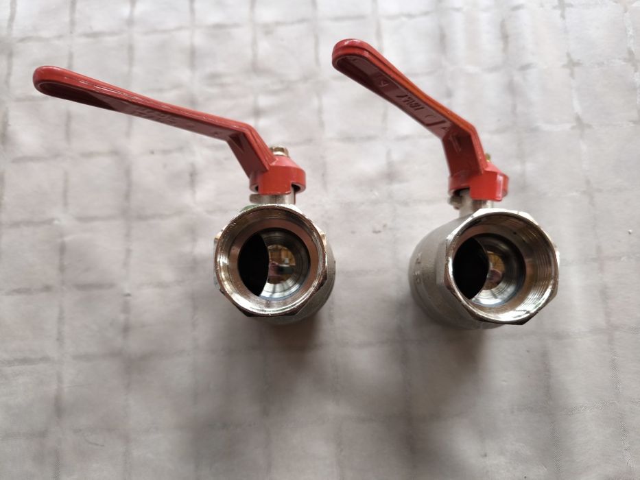 Спирателен сферичен кран 1 1/4 цола - НОВ - един броя