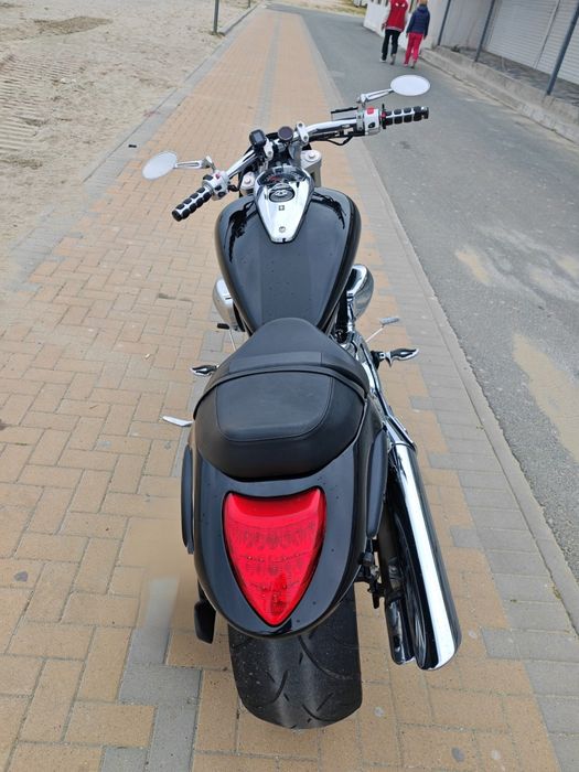 Suzuki intruder M109R