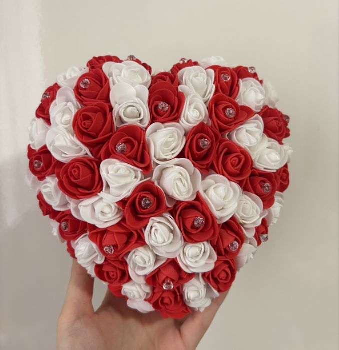 Inima din trandafiri de spuma