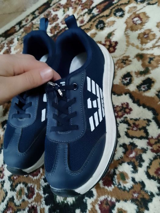 Кроссовки на мальчика