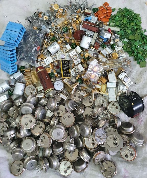 Принимаем радиодетали!