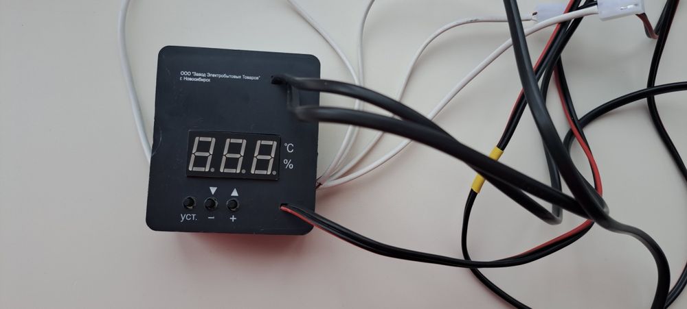 Продаю терморегулятор  на инкубатор несушка