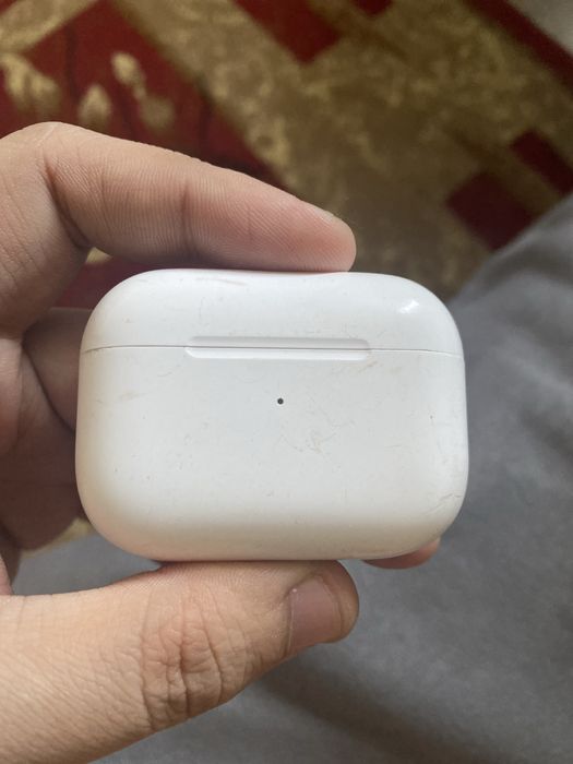 Airpods Pro.