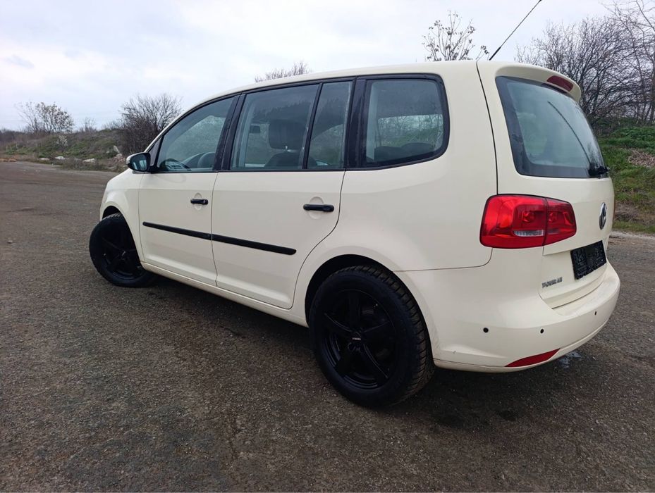 VW Touran1.6 TDi 6+1 105к.с.