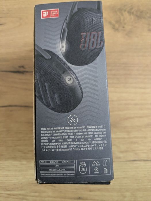 Vând boxa portabila JBL Clip 5