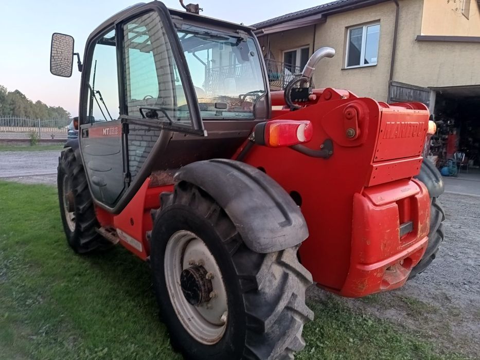 Телескопический  погрузчик MANITOU 2007год