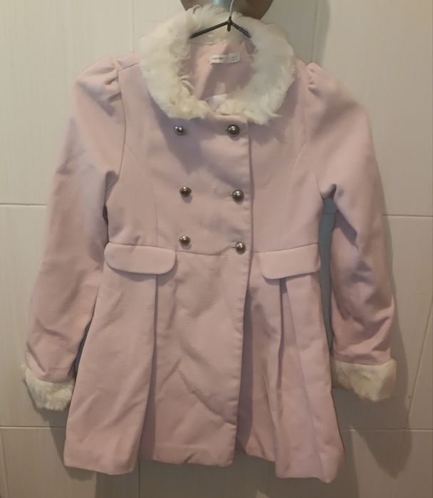 Пальто на девочку