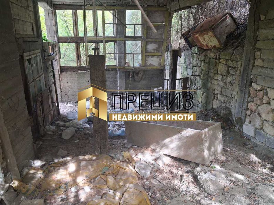 Продава се Двустаен апартамент в с. Мадара, Област Шумен - 800 кв.м за 44 €/кв.м - Снимка #5