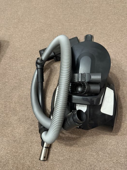 Прахосмукачка Rowenta RO4825EA